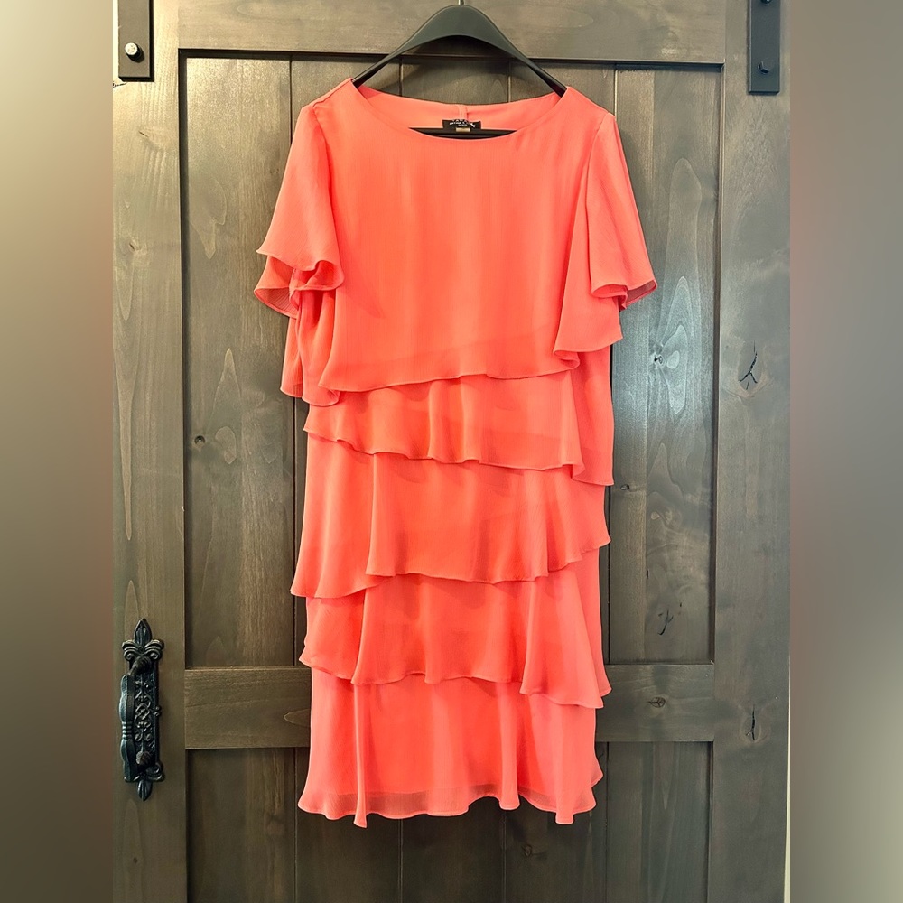 Tahari Coral Flounce Dress. Cocktail, Evening, Weekend. Loose Ruffles. SZ 10P